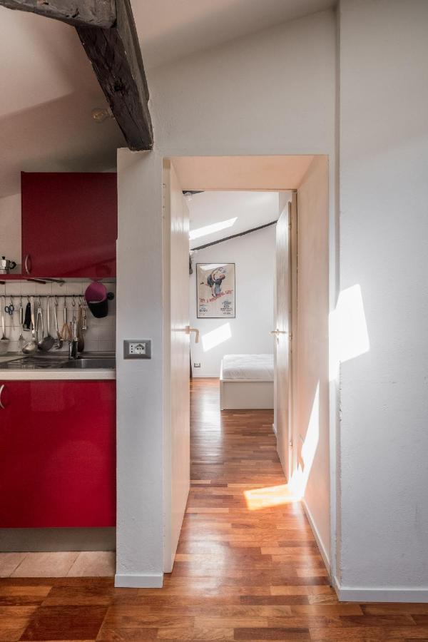 Apartment La Mansarda Di Via Zamboni By Wonderful Italy Bologna