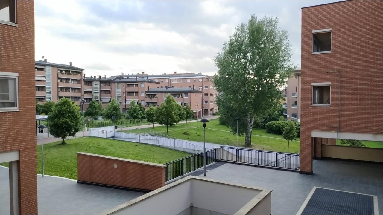 Apartamento Parri 33 Fiera 4+1 Guest Parking On Demand Bolonha