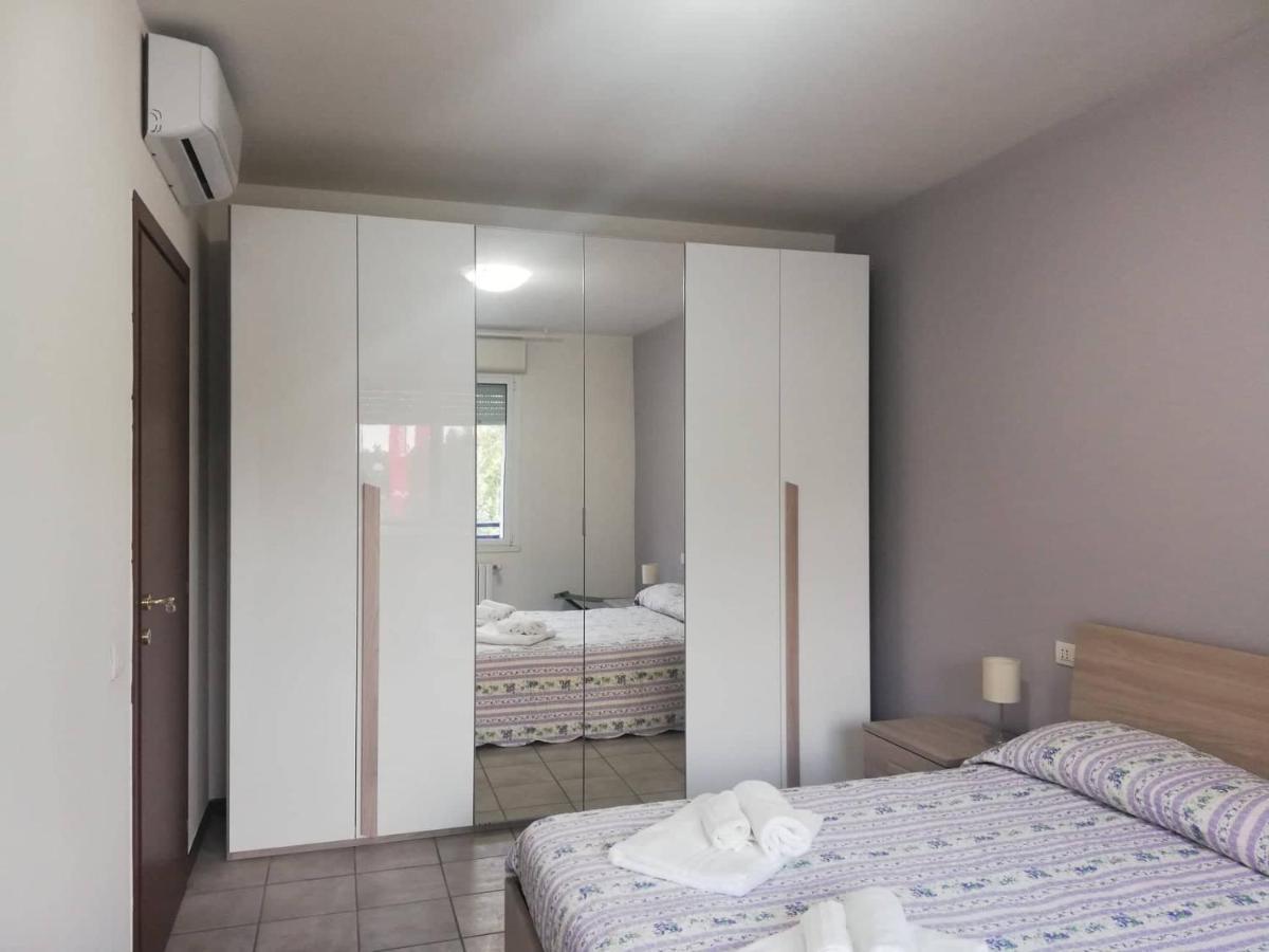 Parri 33 Fiera 4+1 Guest Parking On Demand Apartamento Bolonha