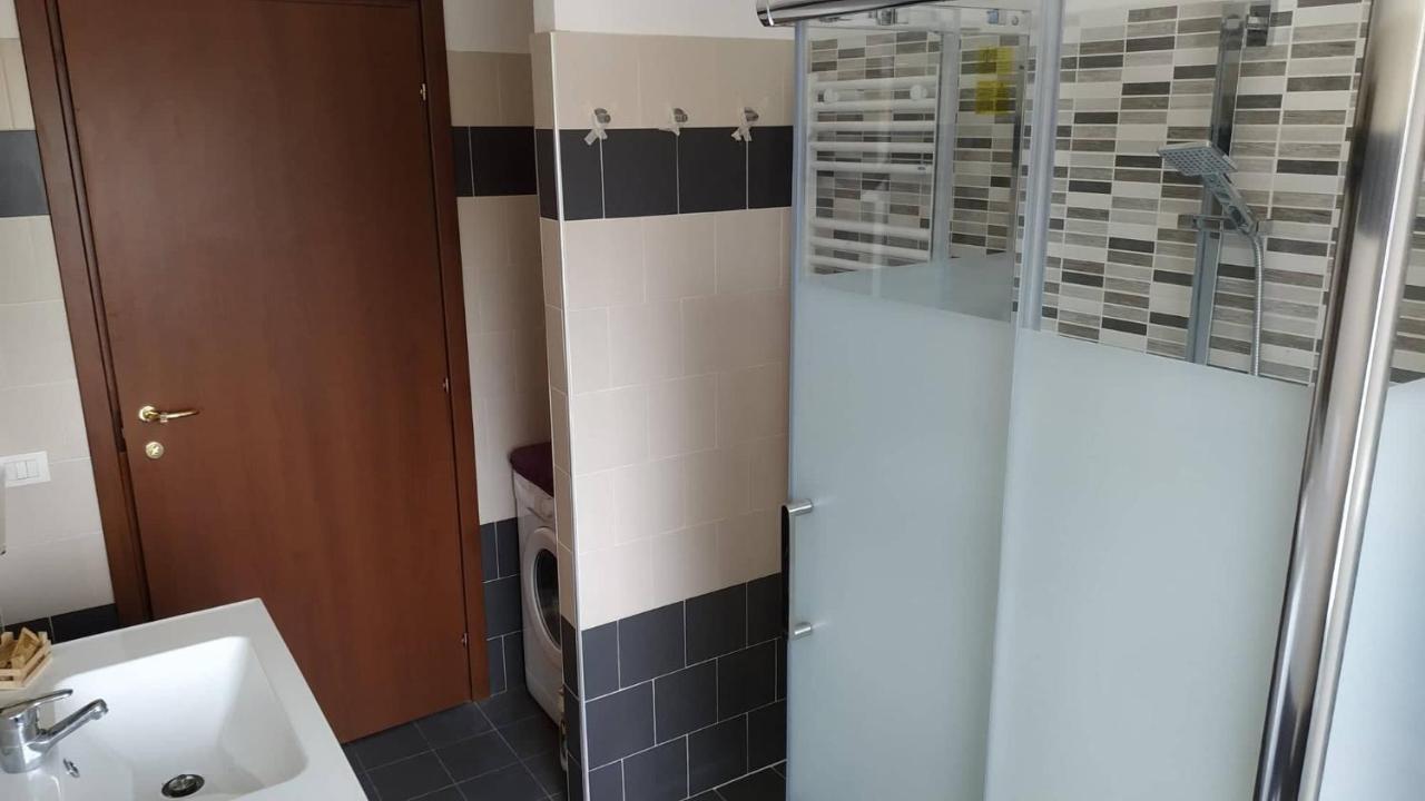 Parri 33 Fiera 4+1 Guest Parking On Demand Apartamento Bolonha