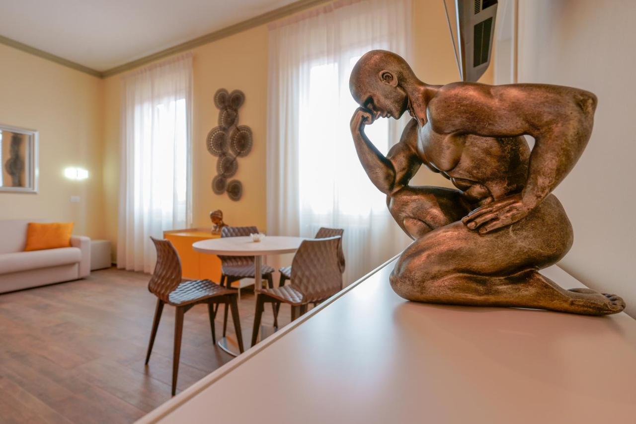 Bed & Breakfast Attico Di Via D'azeglio 2*