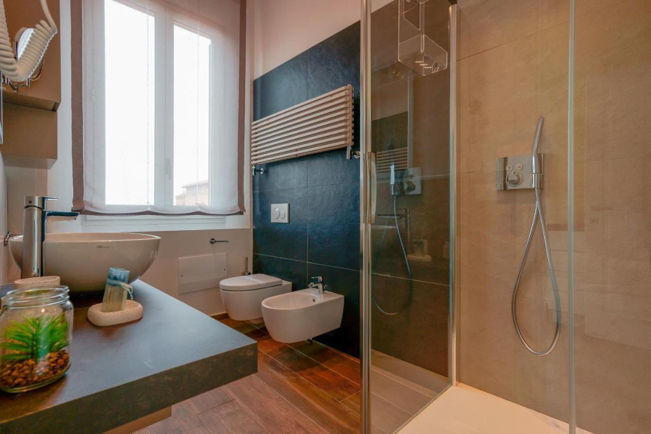 Attico Di Via D'azeglio Bed & Breakfast 2*