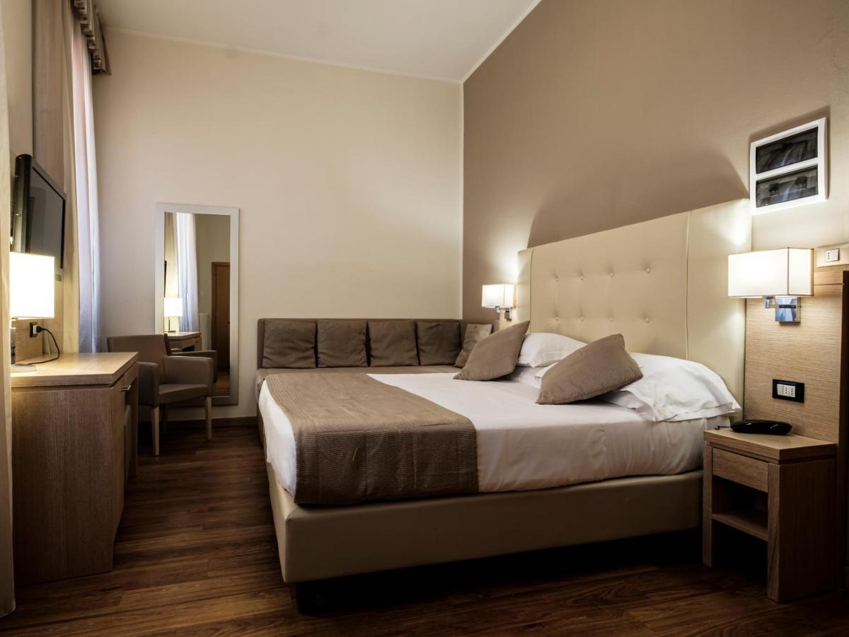 Hotel Accademia 3*