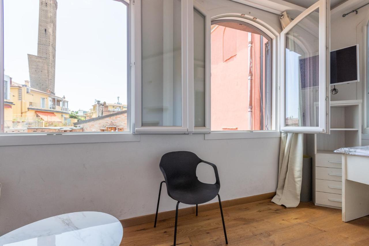 Asinelli, By Short Holidays Apartment *