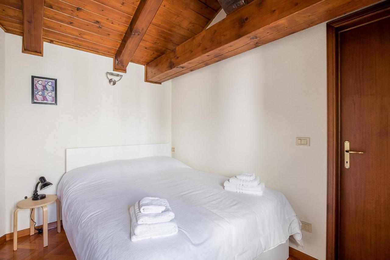 A Due Passi Dalle Torri By Wonderful Italy Apartamento *
