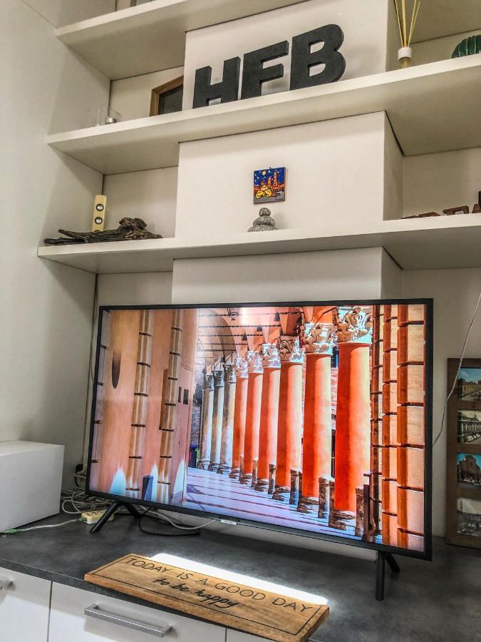 Healthy Flat - Tower Skyline View Apartment Bologna