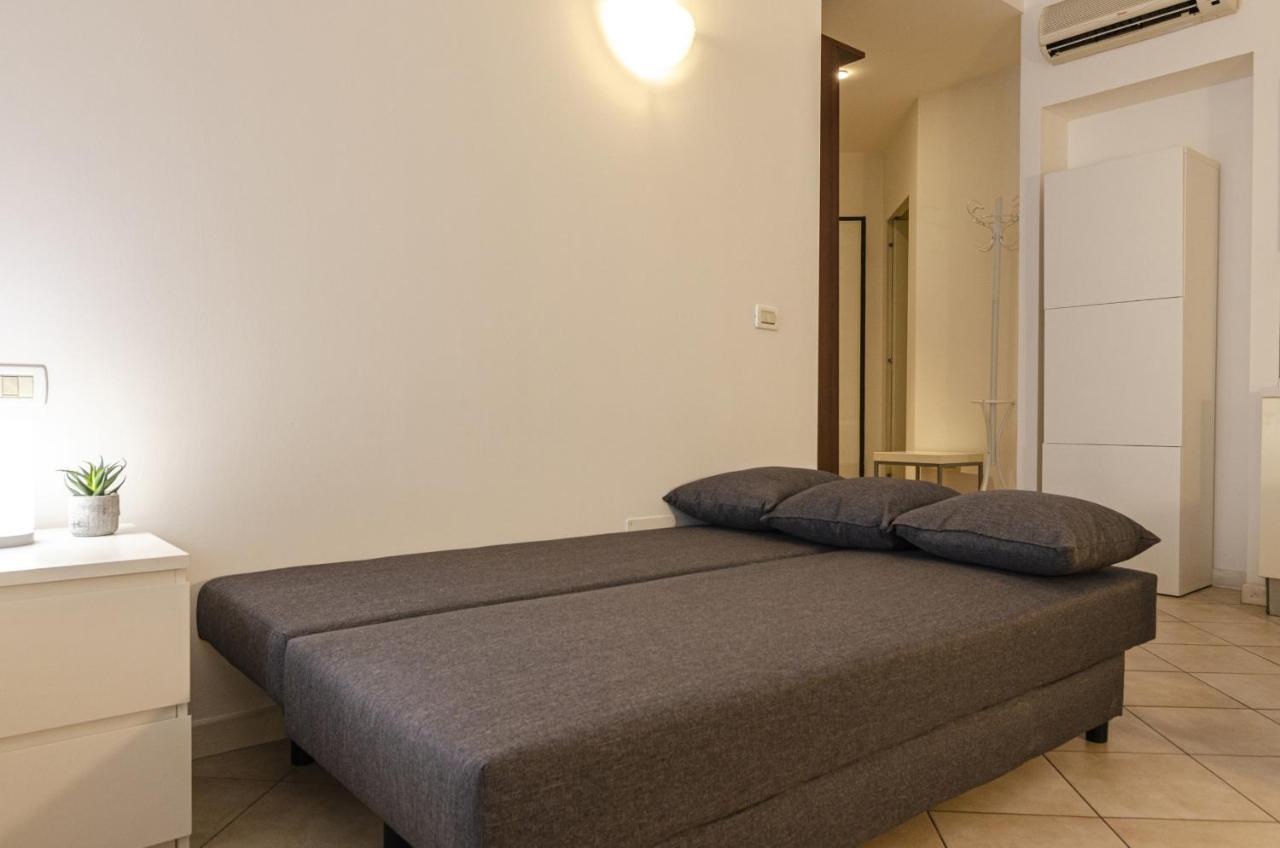A Pochi Passi Da Palazzo Pallavicini *
