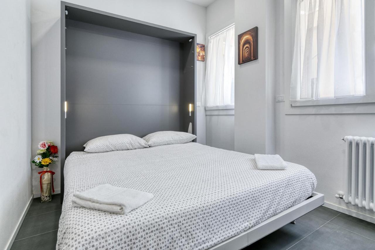 Bologna Centro Suite Ugo Lenzi, 6 Apartment *