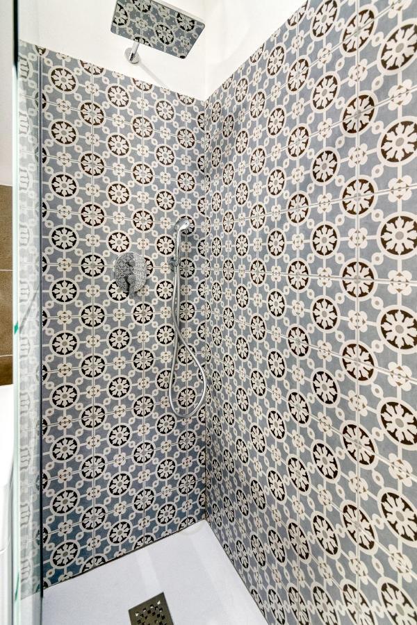 Apartment Bologna Centro Suite Ugo Lenzi, 6 *