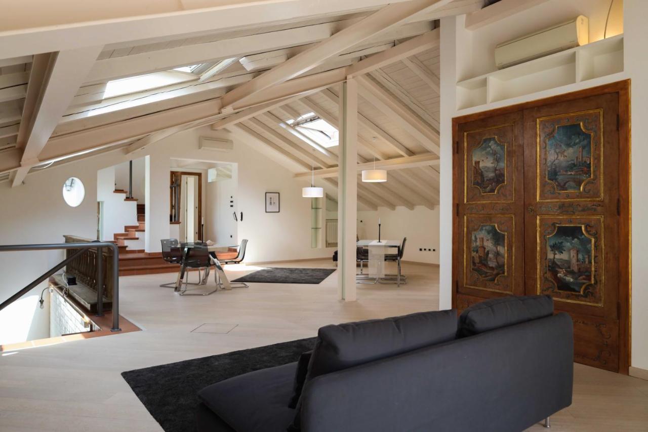 Apartment D'azeglio Light - The Place