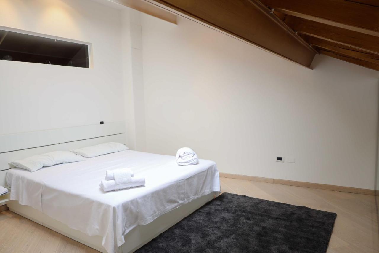 Apartment D'azeglio Light - The Place