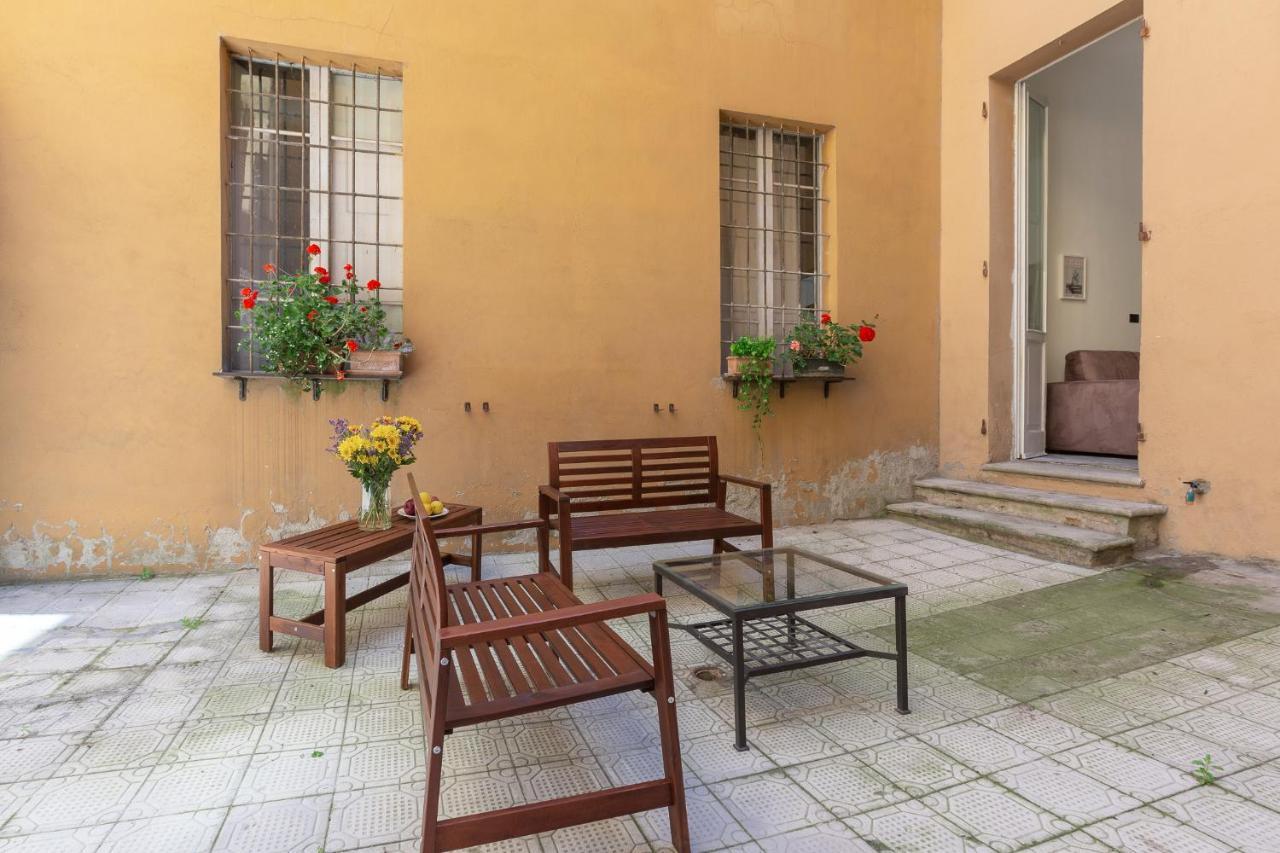 Tra Centro E Universita' Bologna