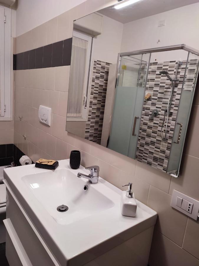 Apartamento Parri 33 Fiera 4+1 Guest Parking On Demand Bolonha
