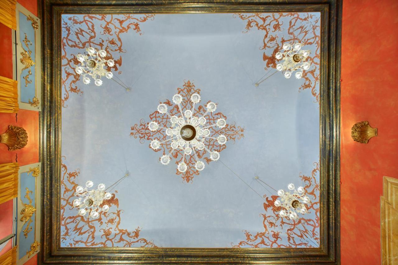 Palazzo Di Alcina - Residenza D'epoca - Luxury- Bed & Breakfast Bologna