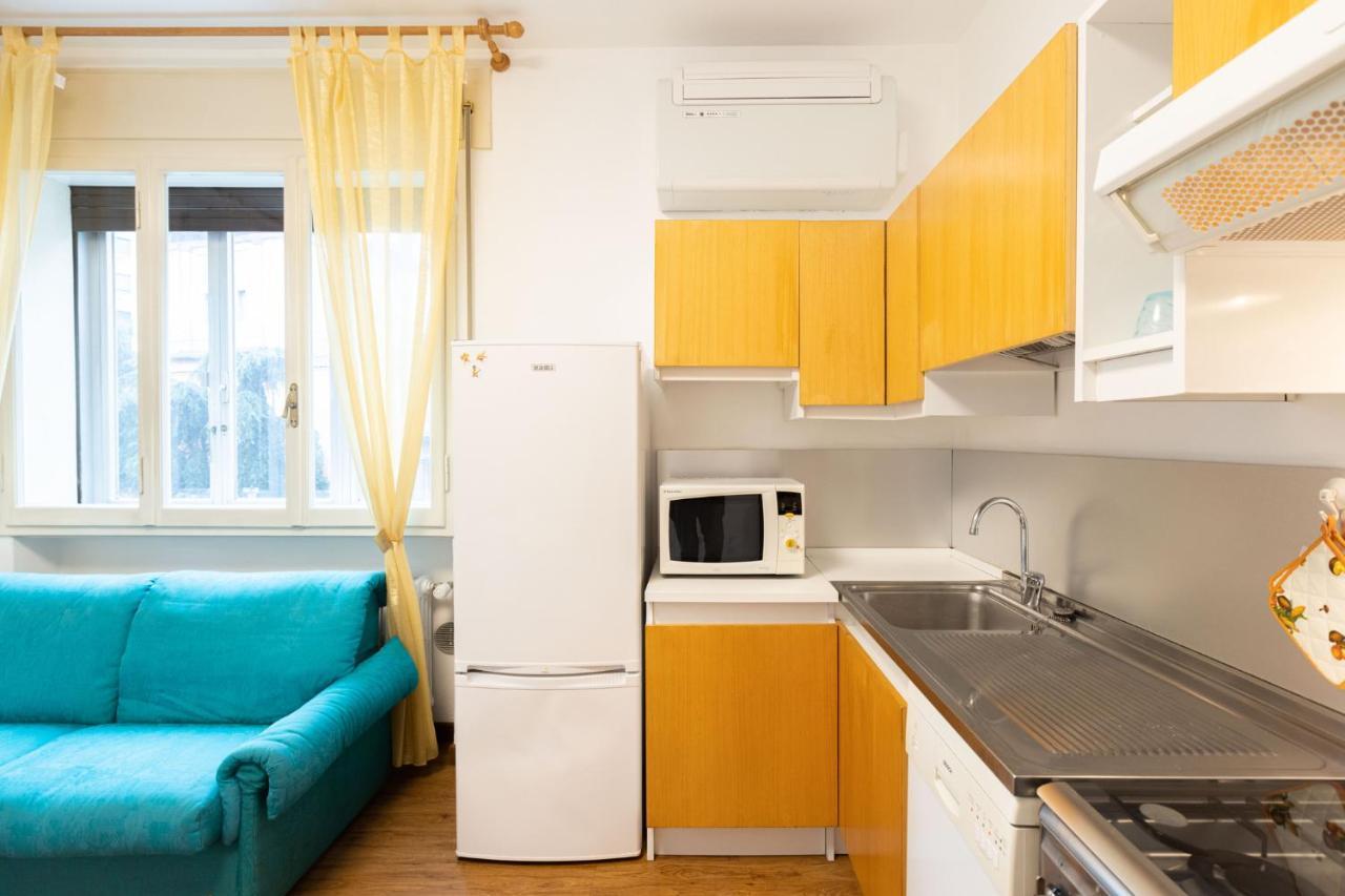 Apartment Lame, By Short Holidays *