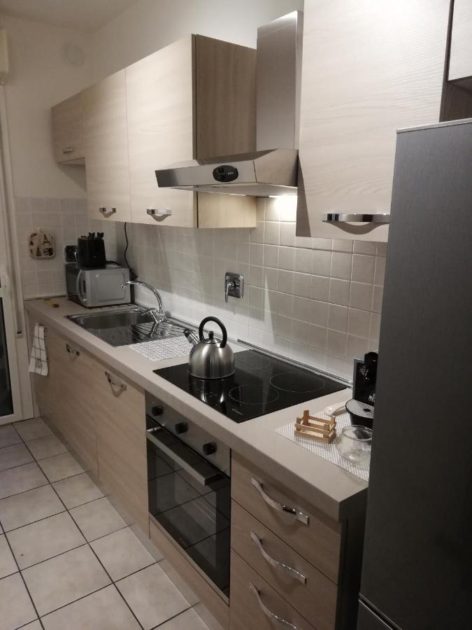 Parri 33 Fiera 4+1 Guest Parking On Demand Apartamento Bolonha