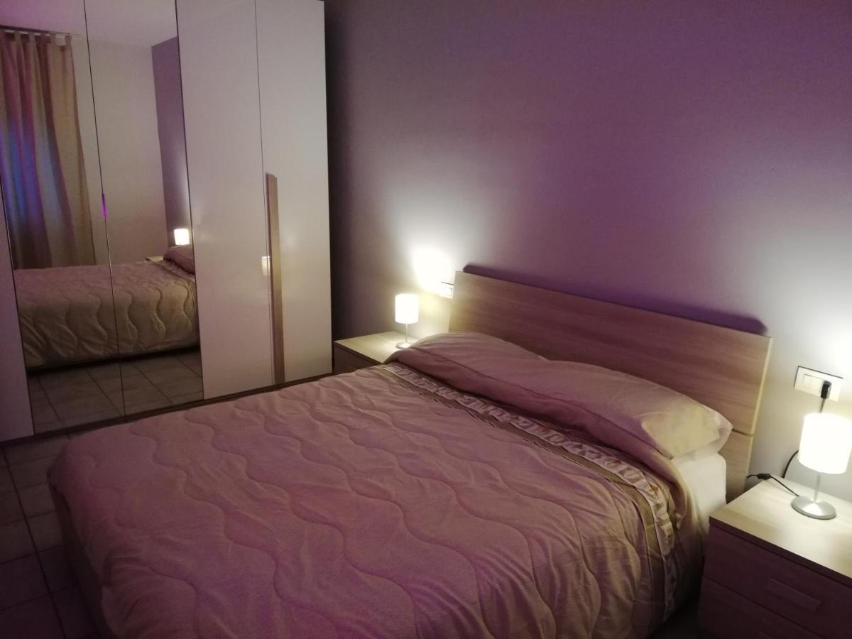 Parri 33 Fiera 4+1 Guest Parking On Demand Apartment Bologna