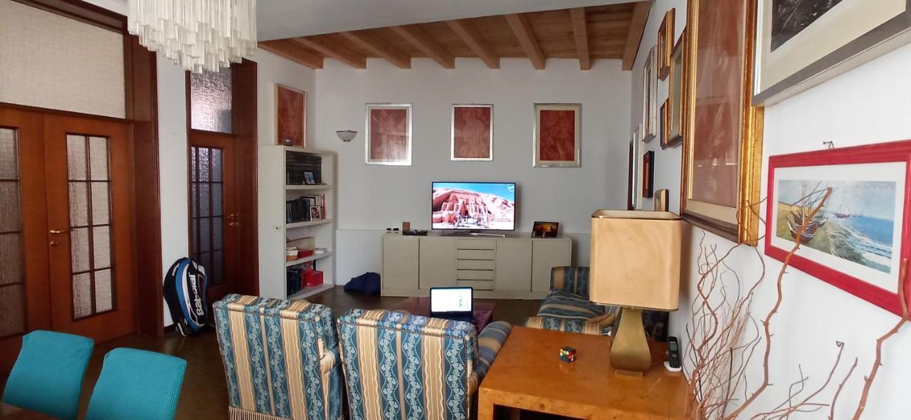 Acomodação com café da manhã  Suite23 Bologna Centro