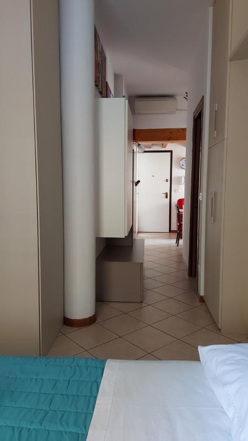 Sguardo A San Luca Apartamento Bolonha