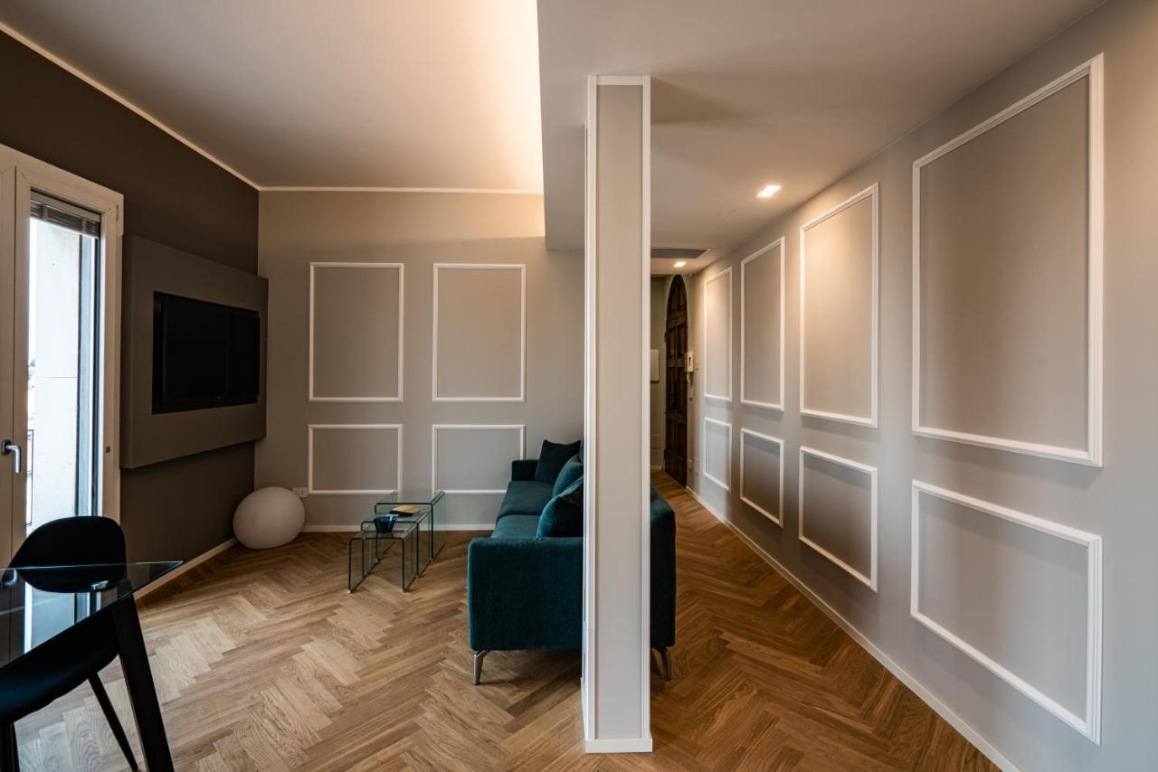 Panorama Apartment *