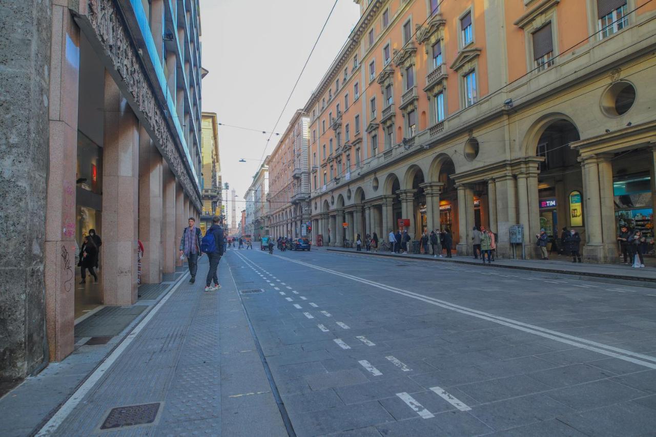 Close To Food And Shopping *