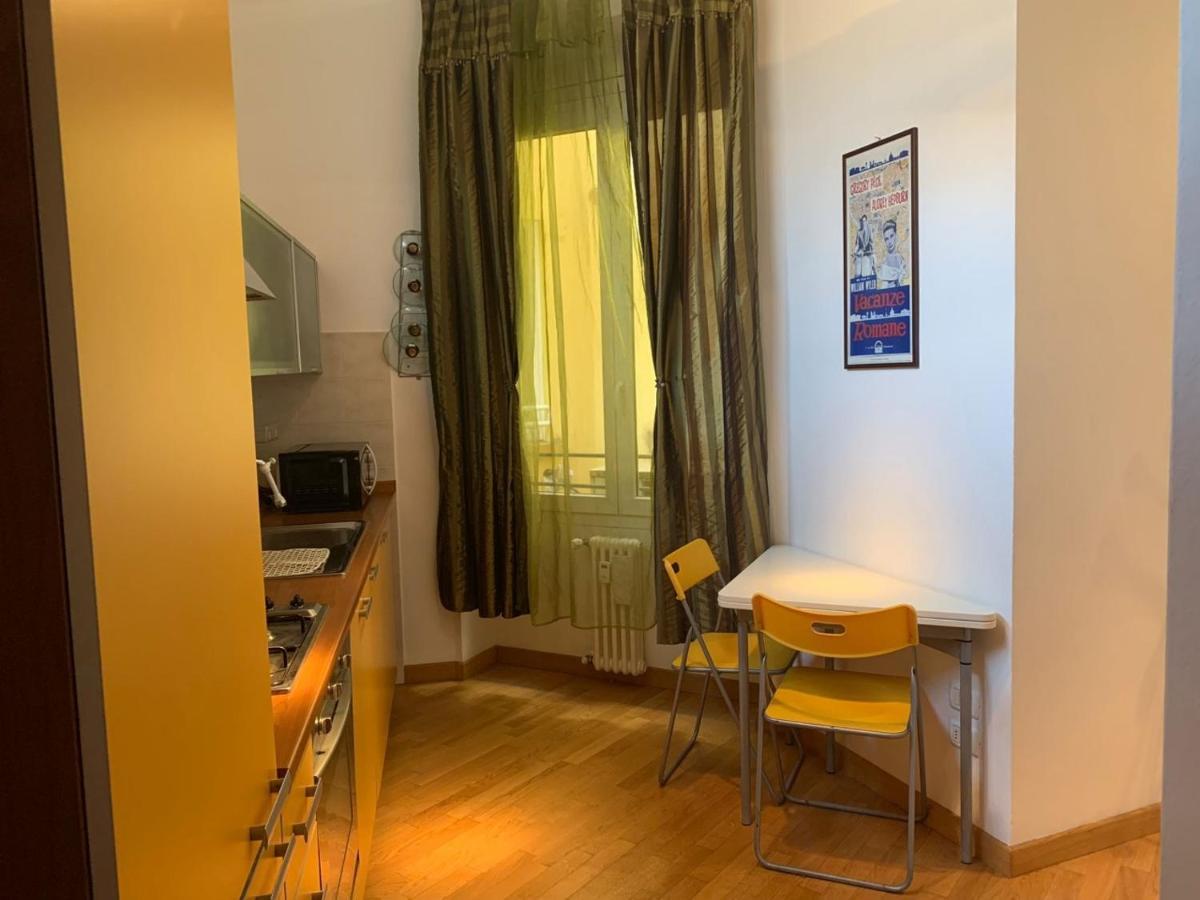 Flat Beetwen Centre And Railway Station!! Appartamento Bologna