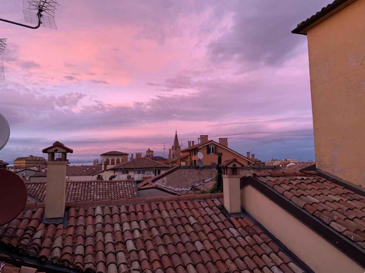 Homestay The Graffiti - Roofs Panoramic View