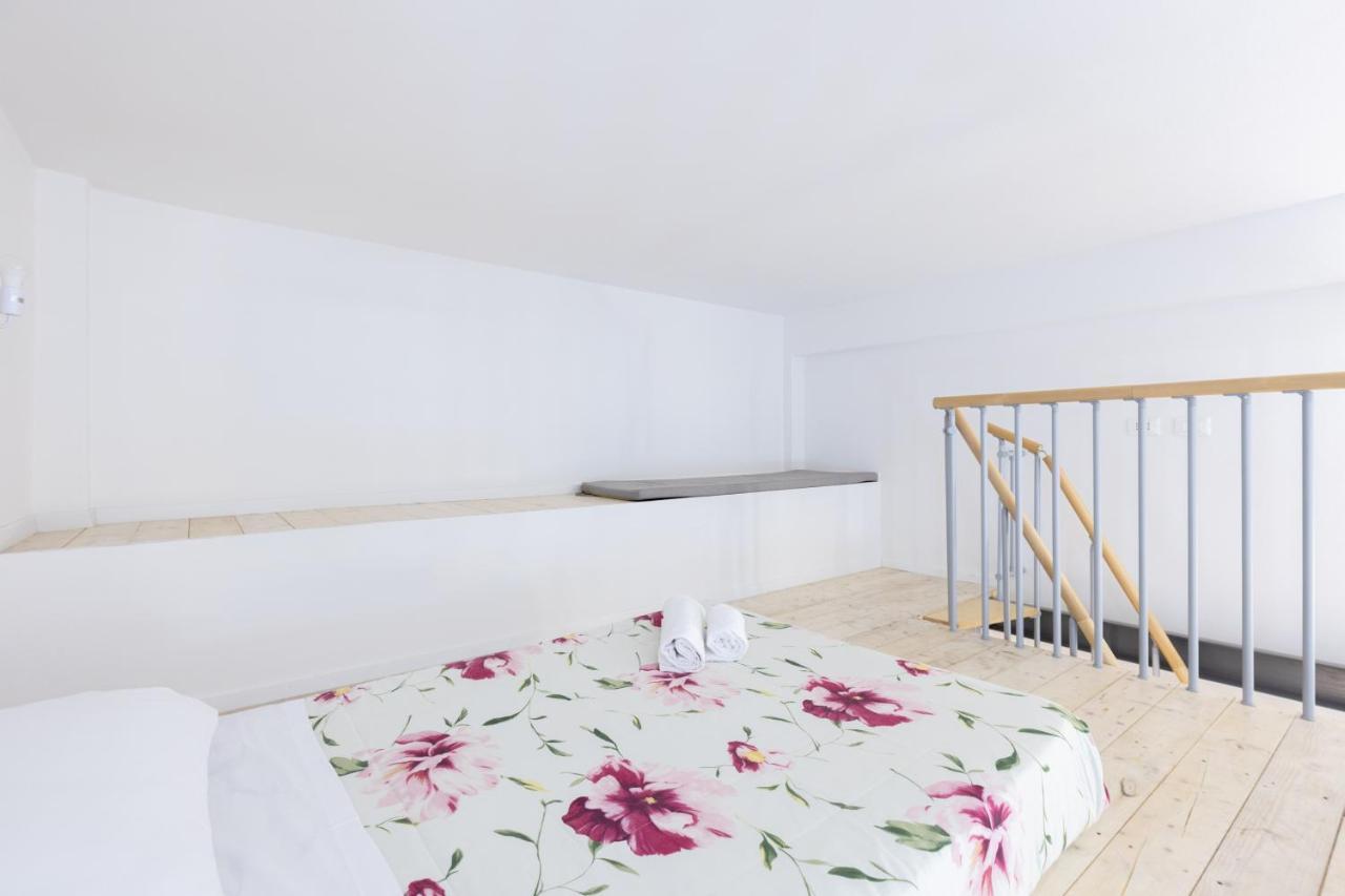 Andreini, By Short Holidays Apartment *