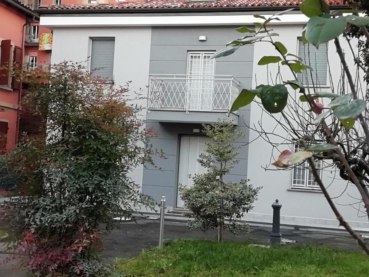 Grigio Perla Panigale, Con Giardino E Parcheggio Privato Fino A Tre Posti Auto - Un Oasi Di Tranqullita Apartment