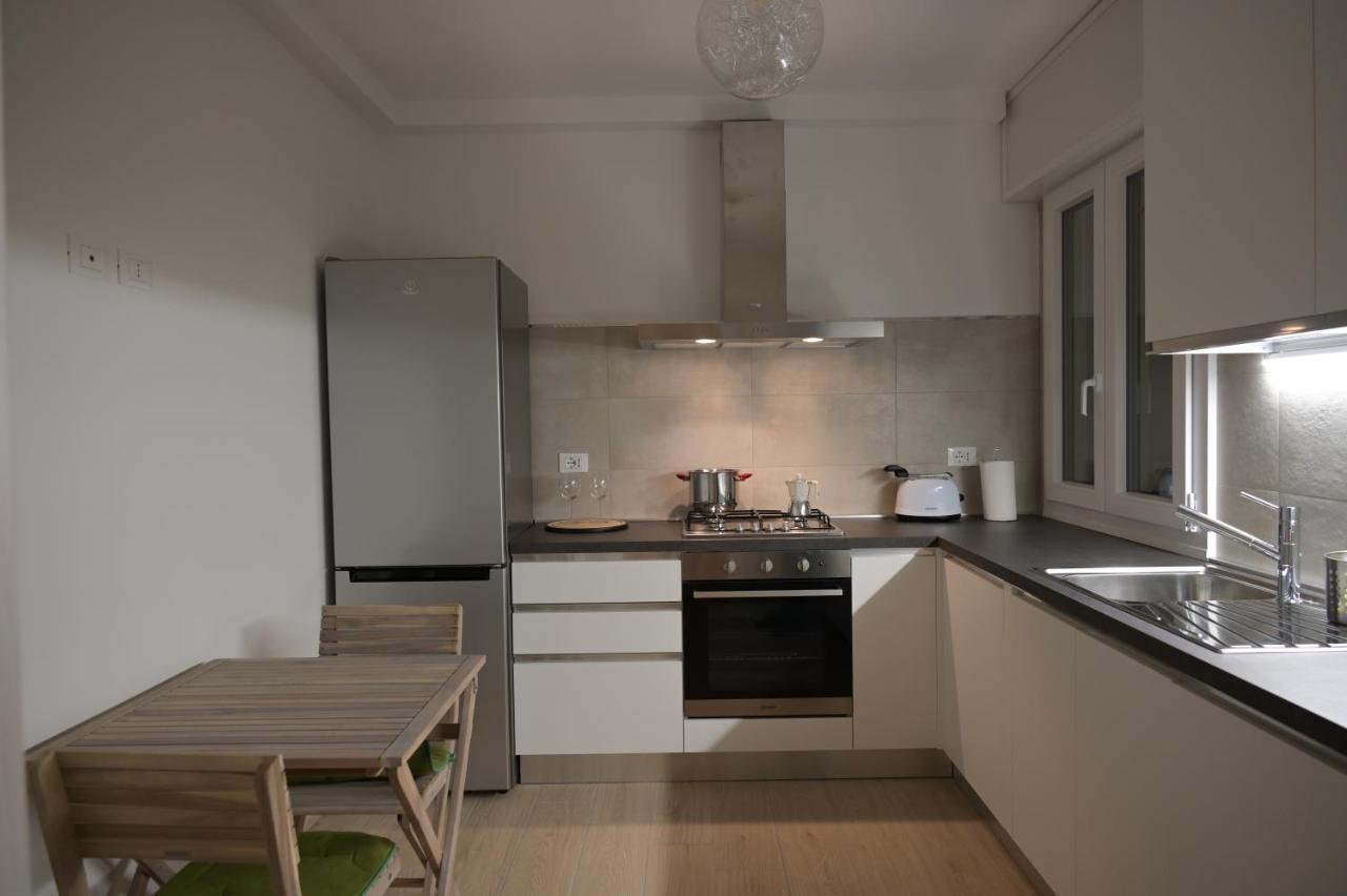 Appartamento Grigio Perla Residenza, Casa Indipendente Con Parcheggio Privato E Giardino *