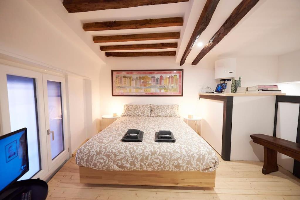 Loft Portici In Bologna