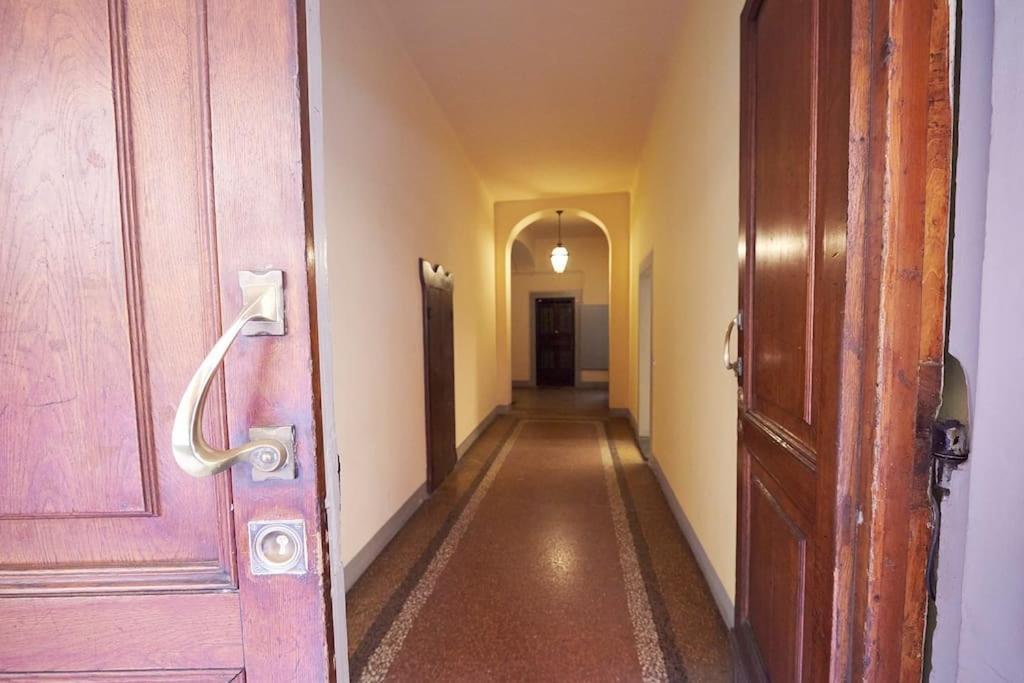 Apartment Loft Portici In Bologna