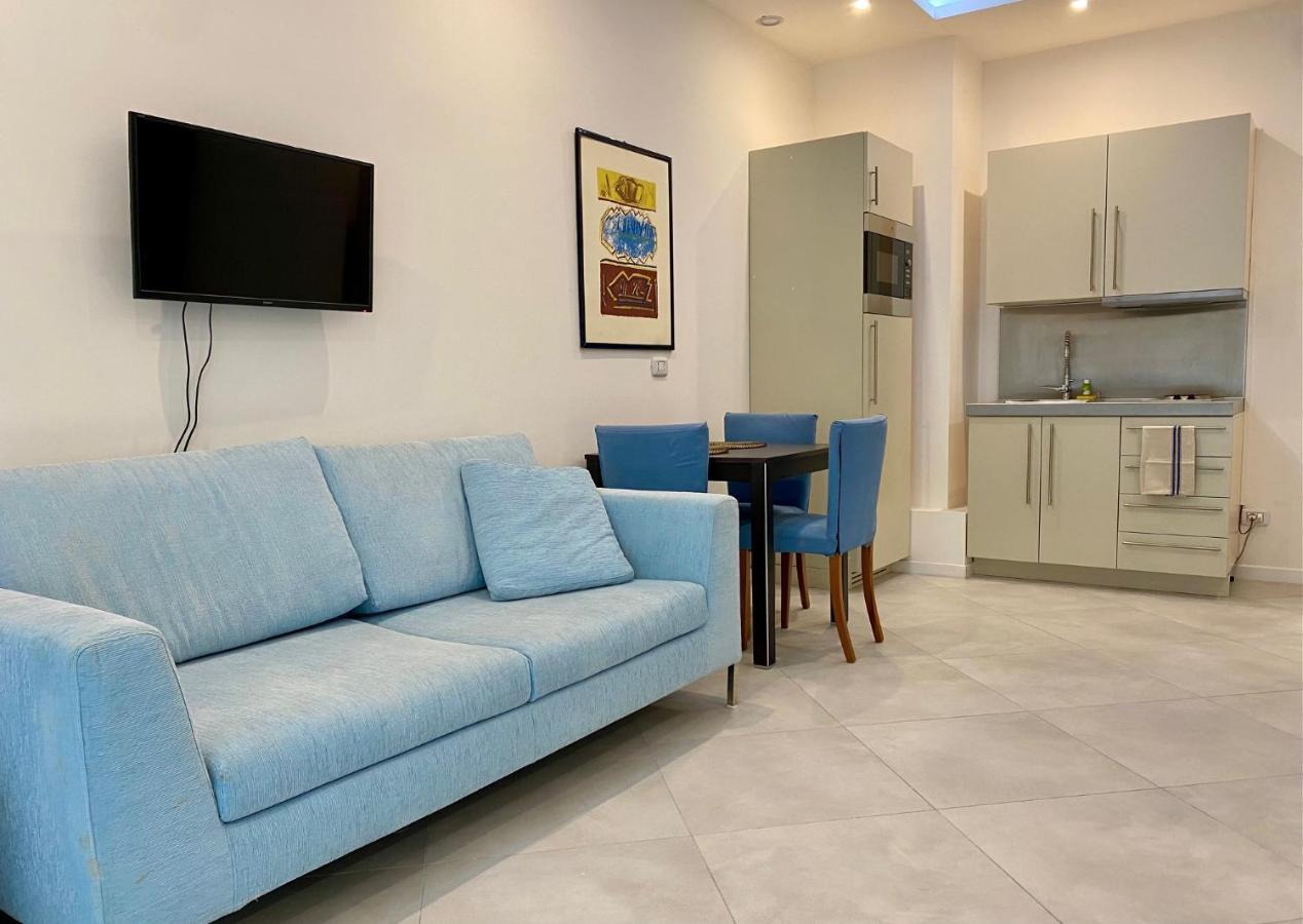 Crespi Station Apartment *