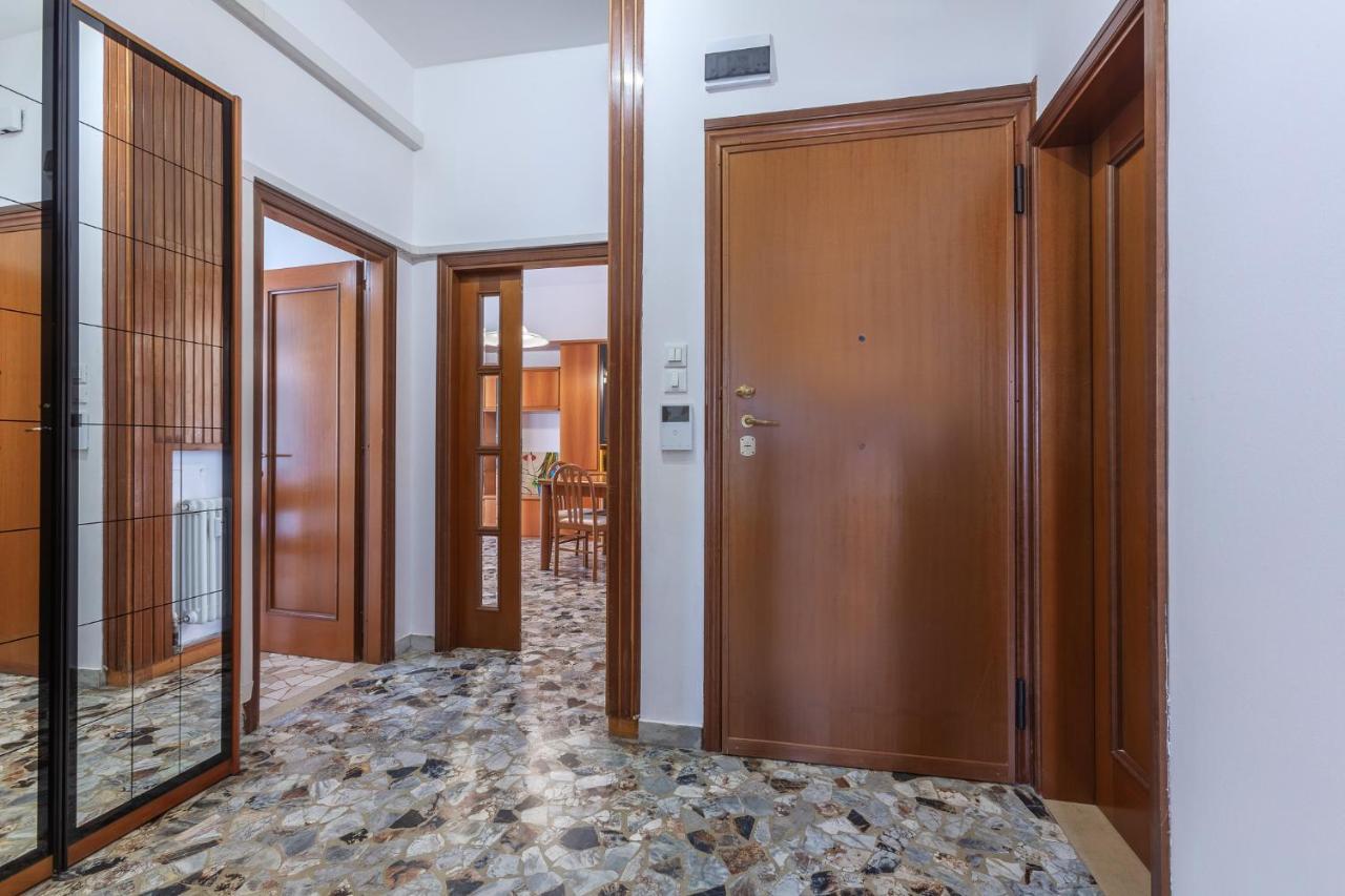 Apartment A 500 Mt Dalla Certosa