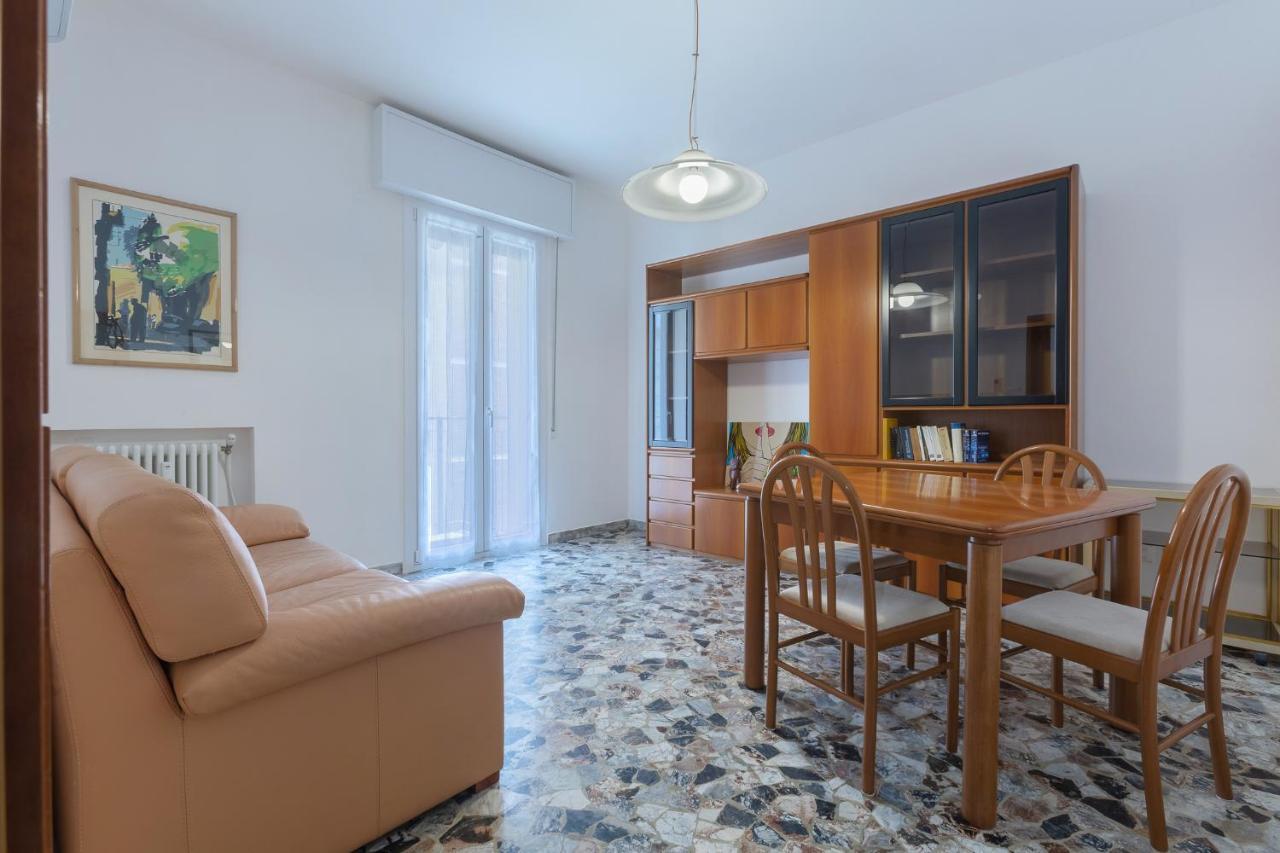 A 500 Mt Dalla Certosa Apartment *