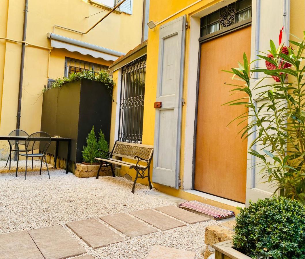 Gamberini House - Private Garden * Bologna