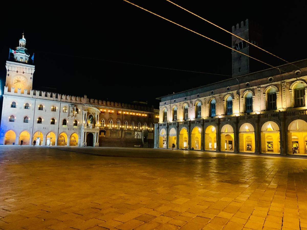 Palazzo Dei Notai Bologna