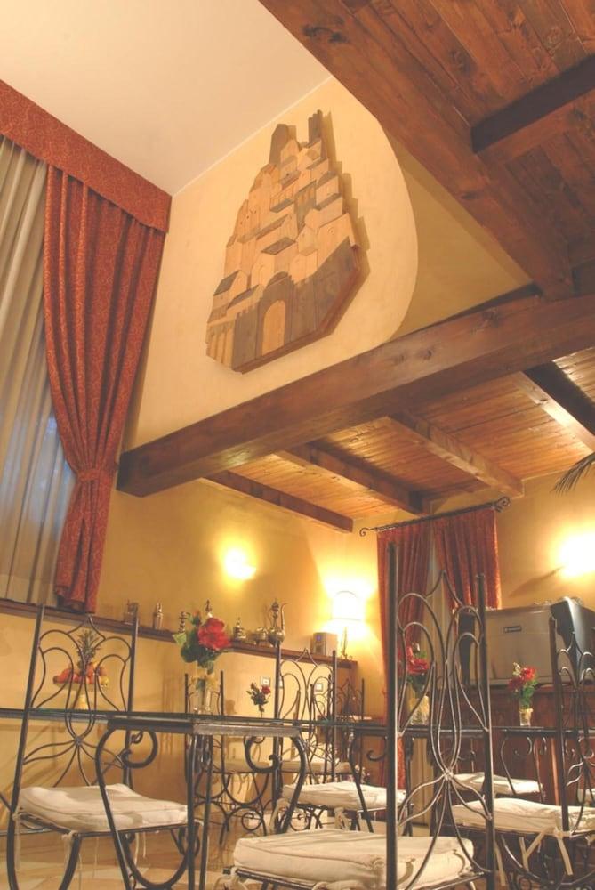 Hotel Del Borgo