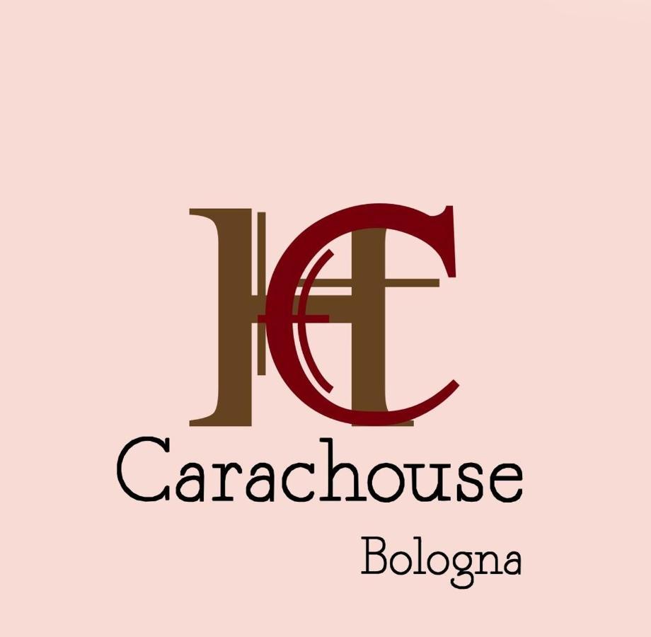 Carachouse - *