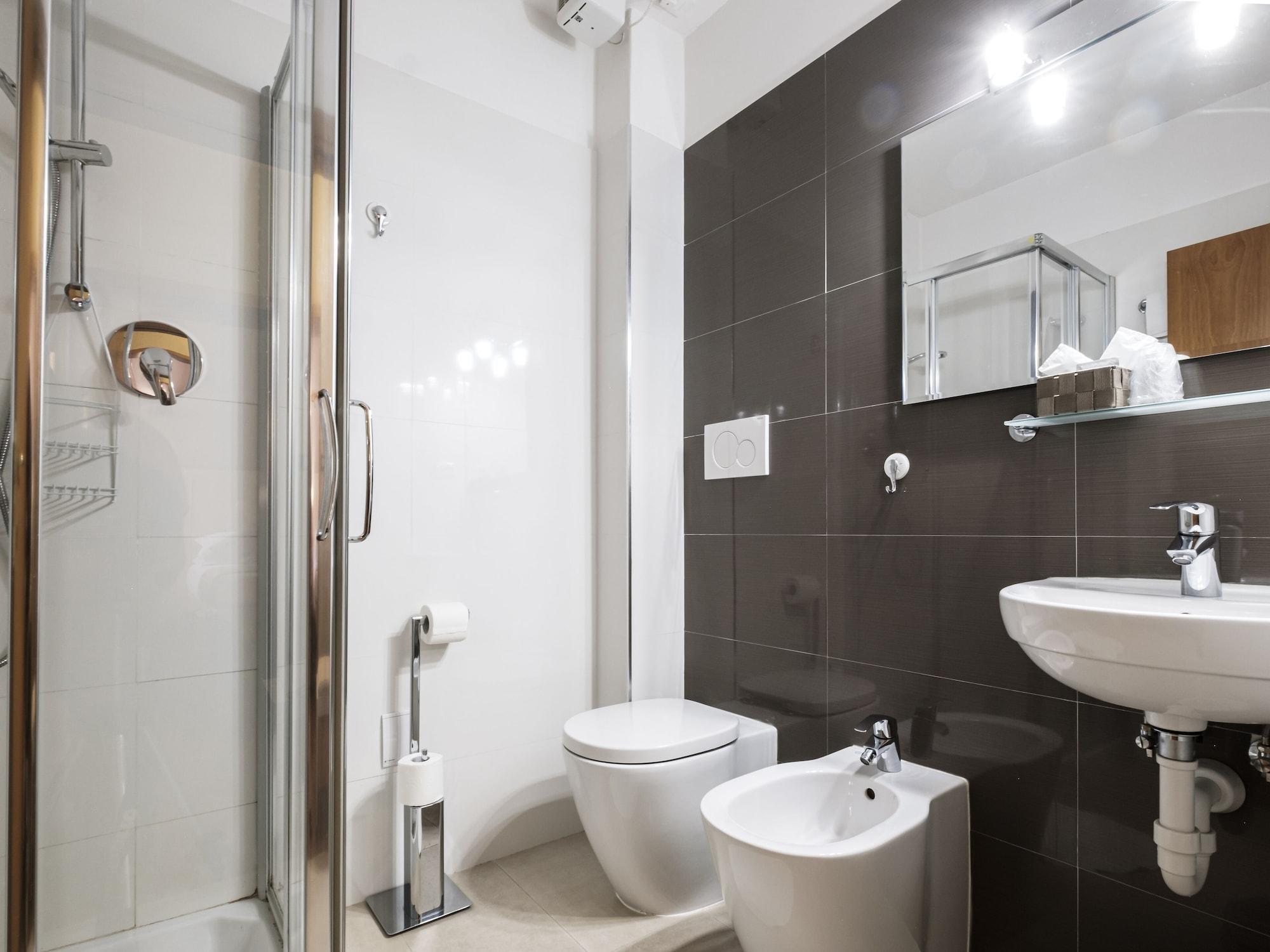 Accademia Hotel 3*