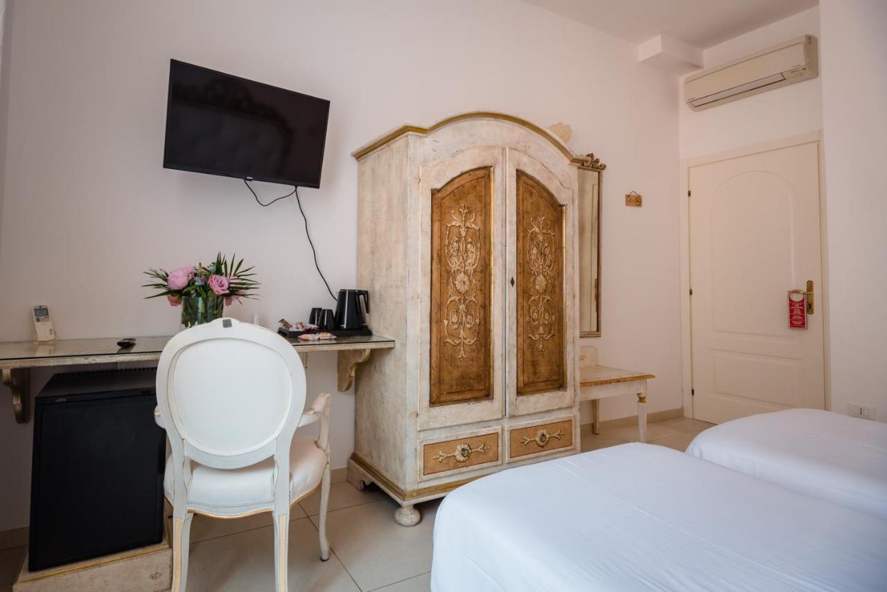 Affittacamere Residenza Due Torri Check In Presso Vicolo Cattani 7