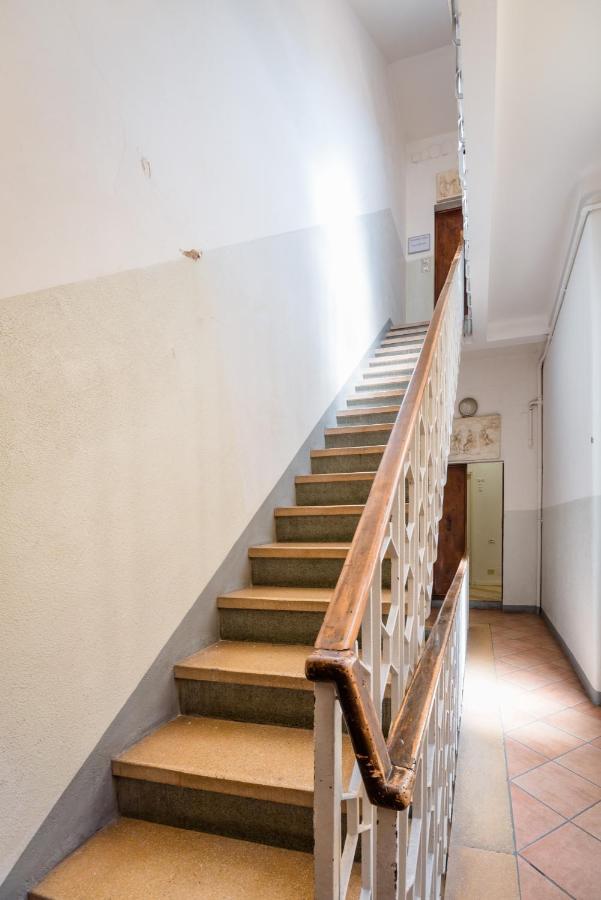 Affittacamere Residenza Due Torri Check In Presso Vicolo Cattani 7 3*