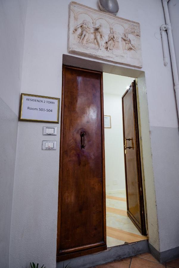 Residenza Due Torri Check In Presso Vicolo Cattani 7 3*