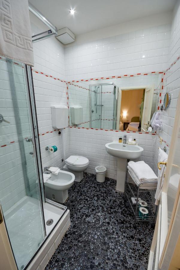 Residenza Due Torri Check In Presso Vicolo Cattani 7
