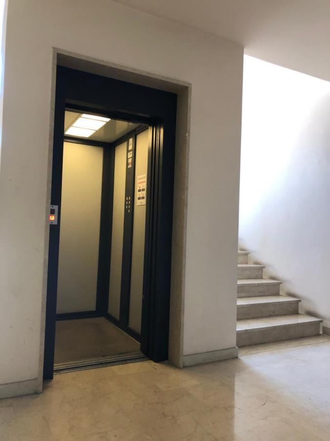 Apartment Area33 *