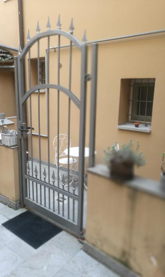 Casina Centotrecento-romantic & Quite Apartment- Bologna