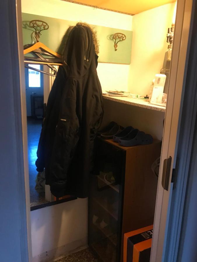 4 Posti Letto In Zona Tranquilla E Ben Servita, Un Matrimoniale E Un Divano Letto Matrimoniale Facebook Massimo Bobo Aquili Bolonha