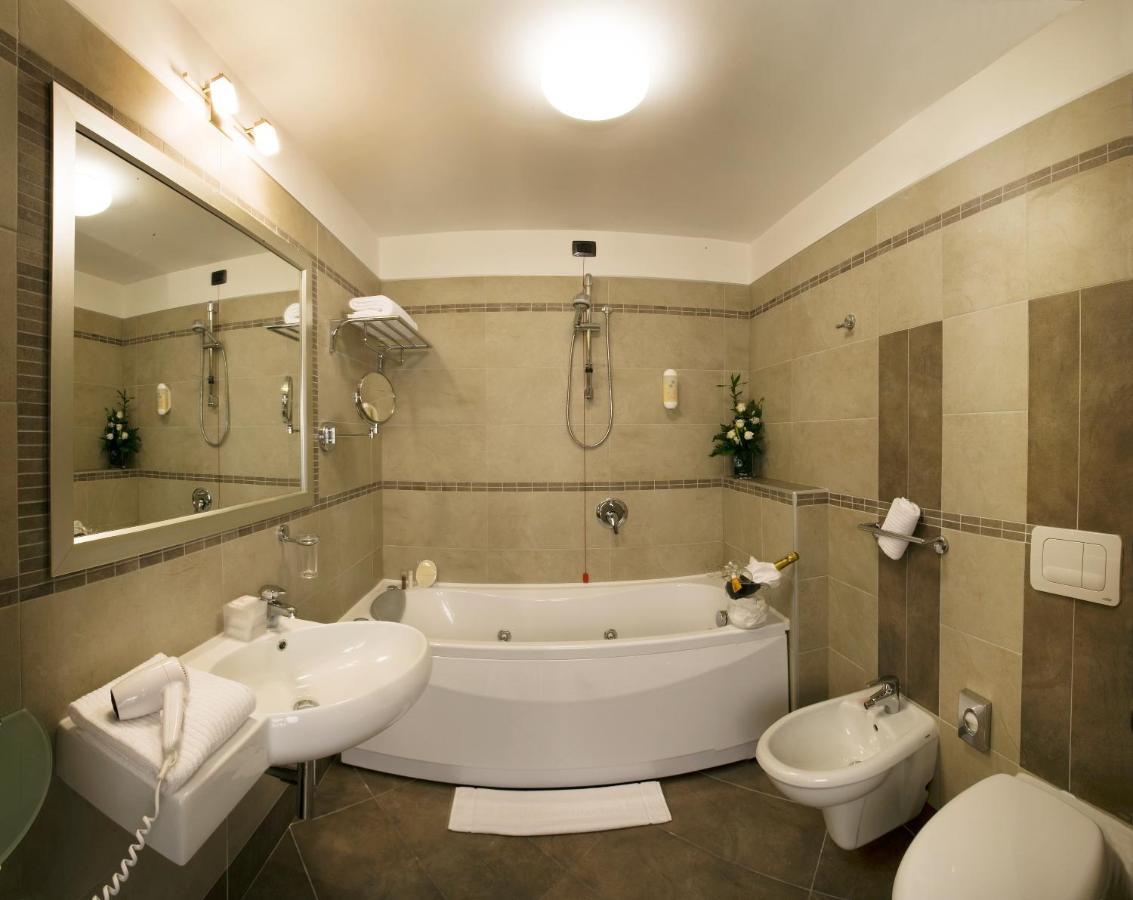 Cosmopolitan Hotel Bologna