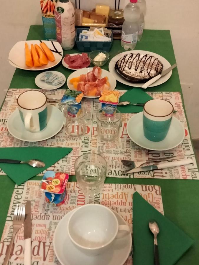 Casavacanzacentrale Privato Homestay *