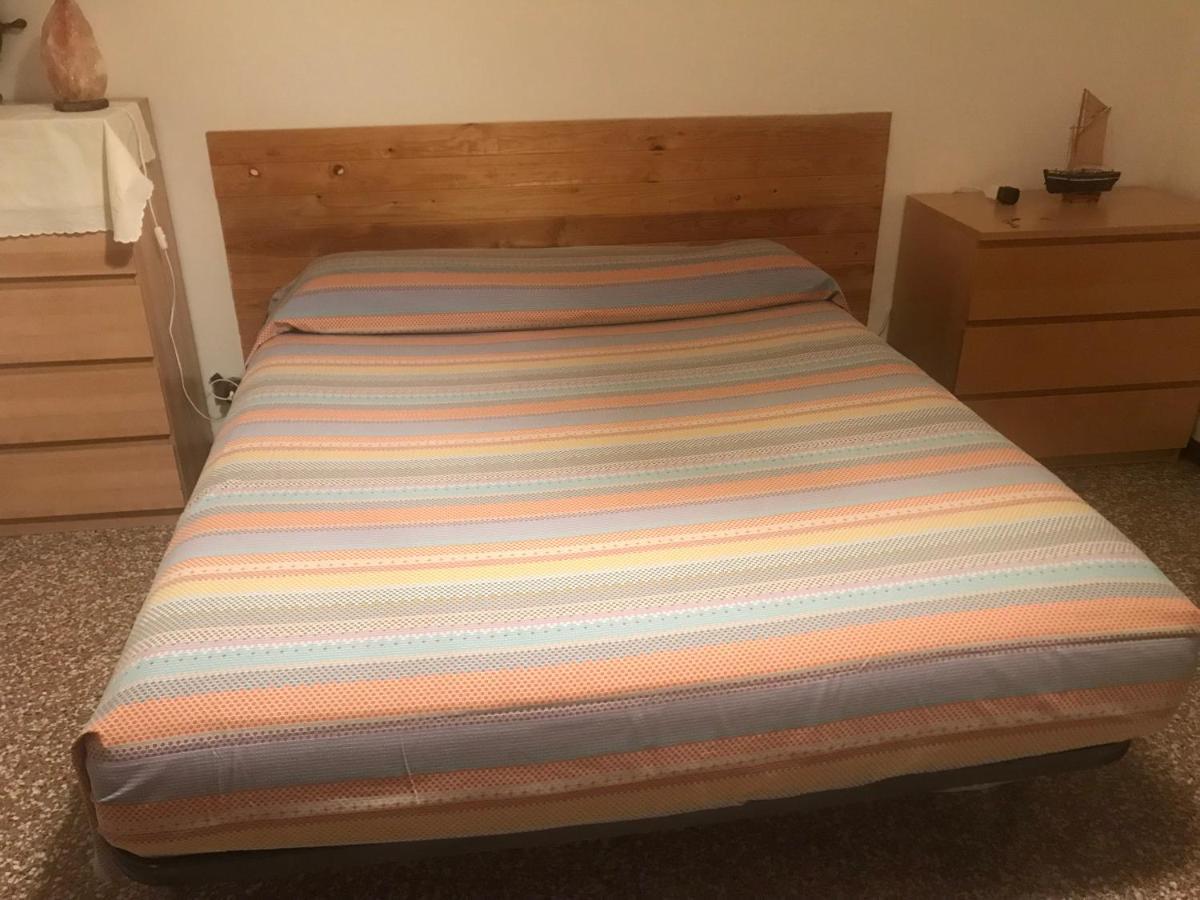 4 Posti Letto In Zona Tranquilla E Ben Servita, Un Matrimoniale E Un Divano Letto Matrimoniale Facebook Massimo Bobo Aquili Apartment Bologna